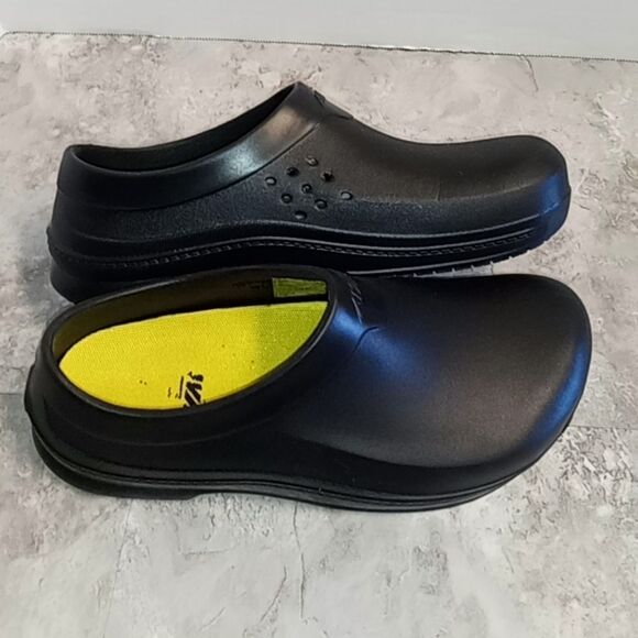 Avia Flame Slip Resistant Clogs for Women, Slip On Work Shoes Size 8 - Picture 11 of 13